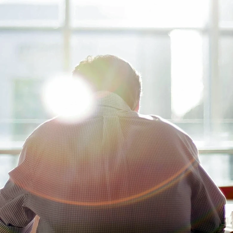Daytime Light Exposure Linked to Reduced Dementia Risk, Study Finds