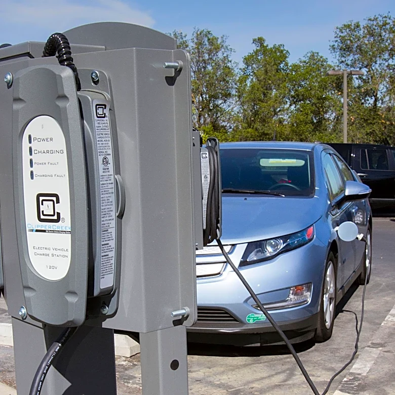 California Introduces New Clean Vehicle Incentives Amid Federal Rollbacks