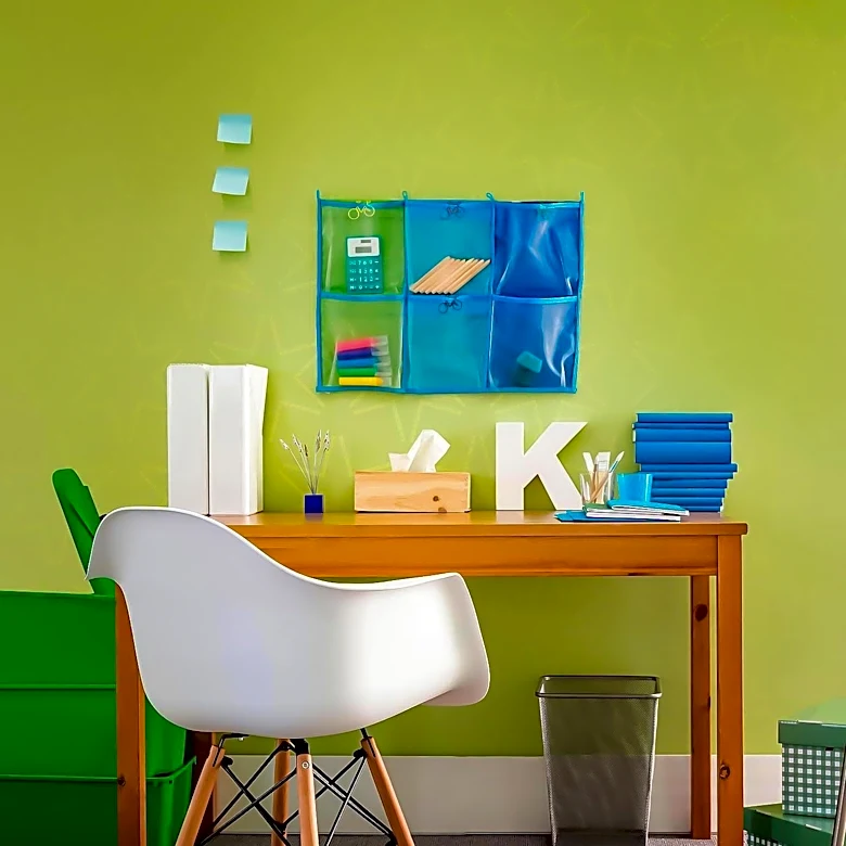 UK Charity Hospital Rooms to Distribute Artist Posters to Over 1,000 Mental Health Facilities