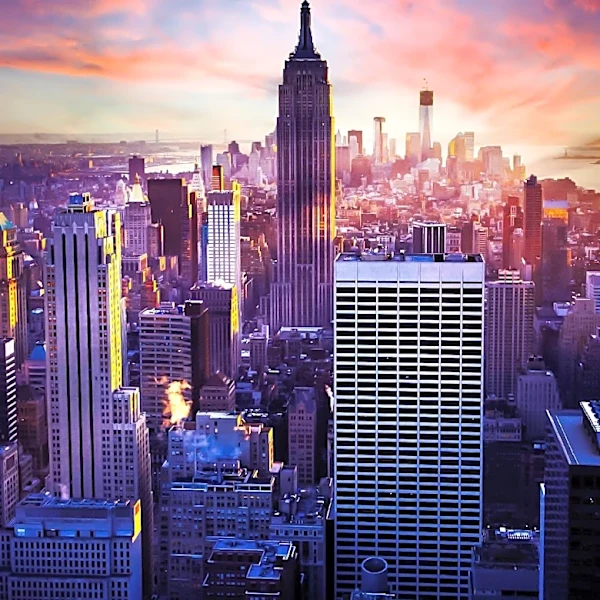 Empire State Building Climb Ends in Arrest After Peace Banner Proposal