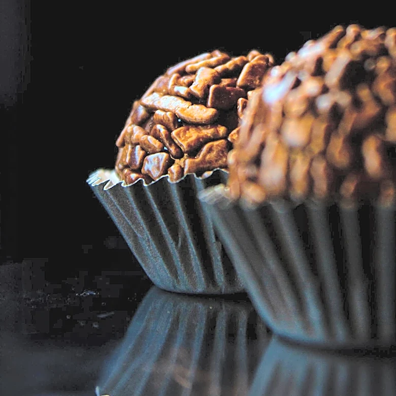 Sudden Cravings for Certain Foods May Indicate Early Signs of Dementia, Warns Alzheimer's Society