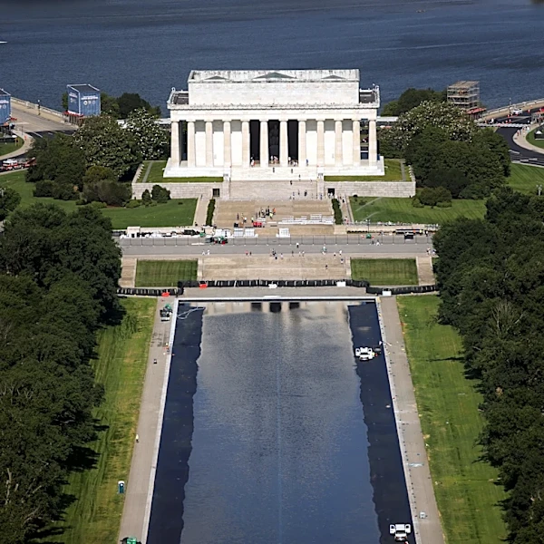 Spectators Endure Heat for 'Salute to America 250' Celebration in Washington D.C.