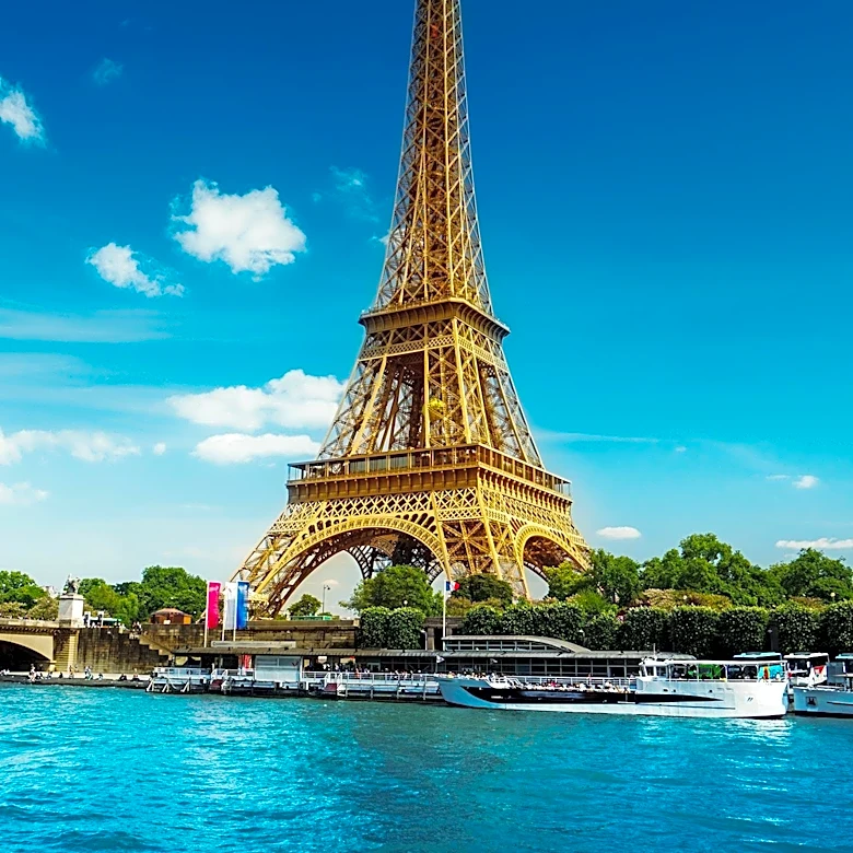 Paris Opens Supervised Seine Swimming Spots for Summer Visitors