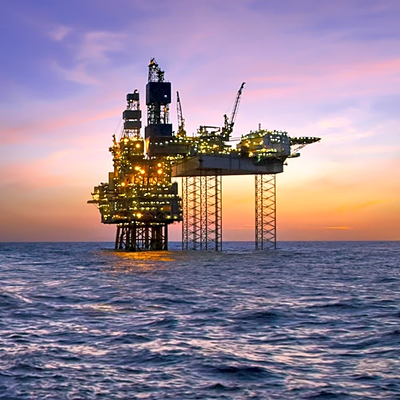 OPEC+ Approves Oil Output Increase Amid Recovering Hormuz Exports