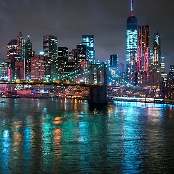 Seaplane Hard Landing in East River Injures Two Passengers