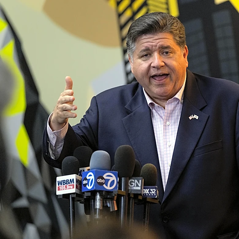 Illinois Governor Enacts AI Safety Law Mandating Transparency and Risk Mitigation