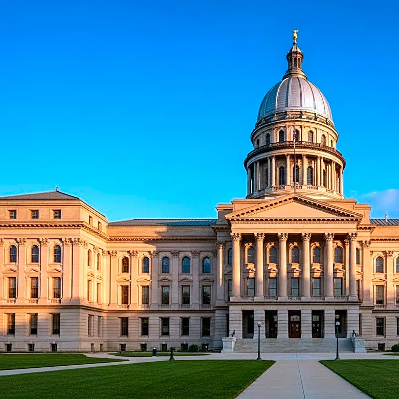 Illinois Governor Pritzker Signs AI Accountability Bill into Law