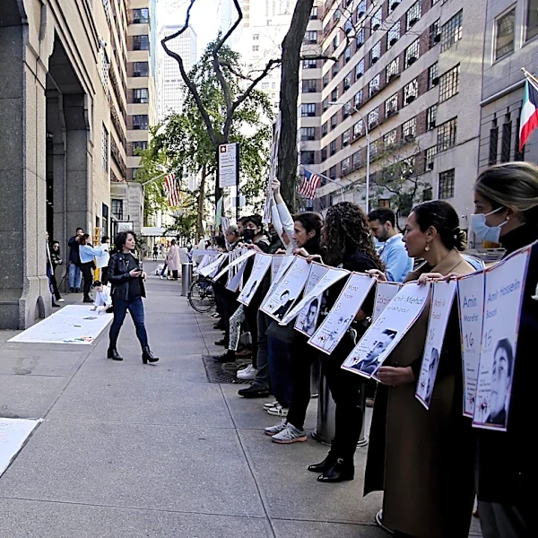 New York Resident Sues ICE Over Alleged First Amendment Violation