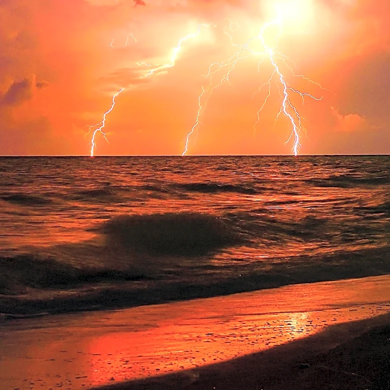 Severe Storms in South Florida Cause Flooding and Lightning Strikes