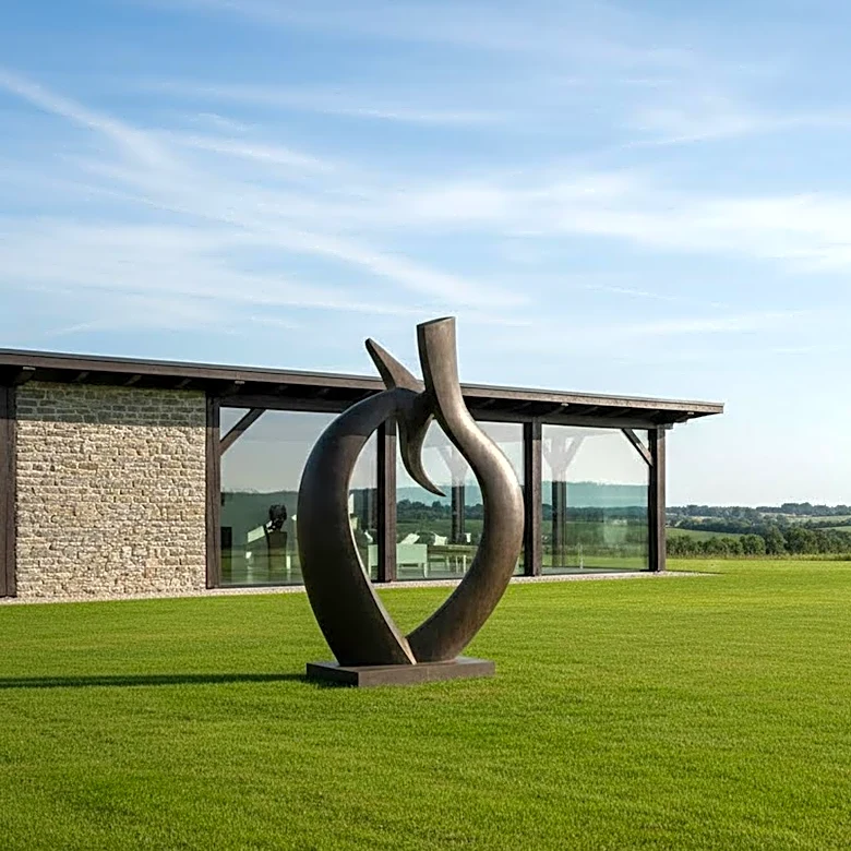 Verduyn Gallery in Belgium Redefines the Art Space Model