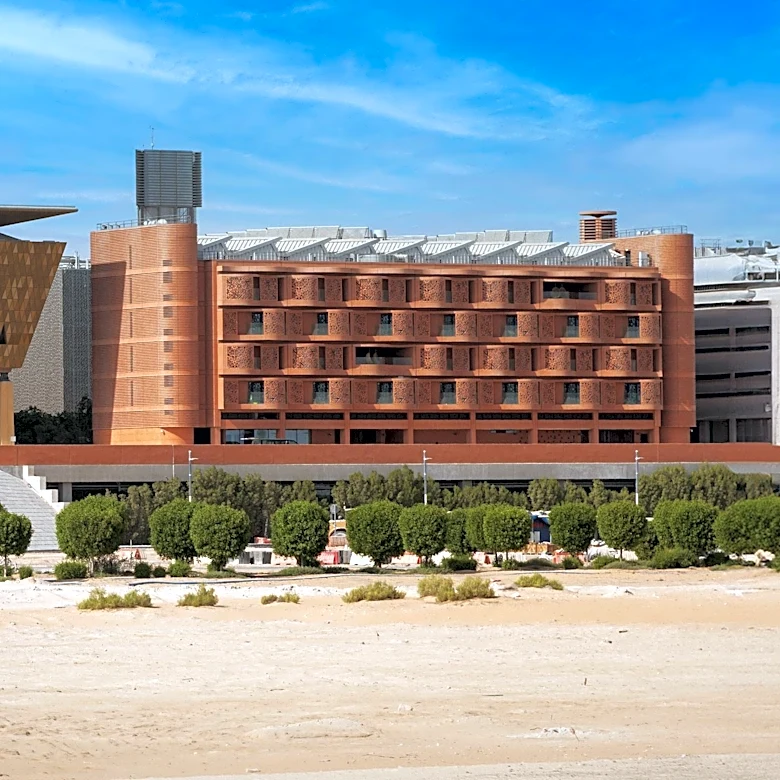 Masdar Secures $5.1 Billion for World's Largest Solar-and-Battery Project in Abu Dhabi
