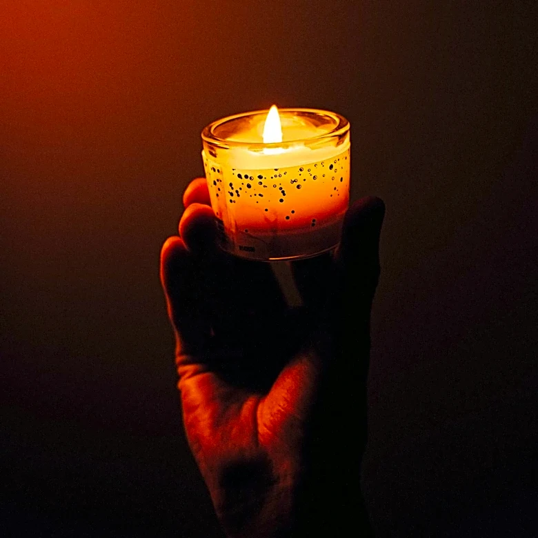 Vigils Held in Eugene for Victims of ICE-Related Deaths Highlight Community Grief and Resistance