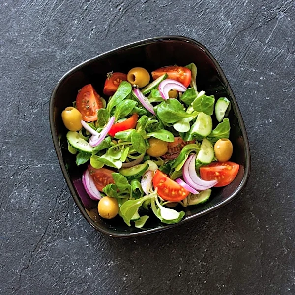 Taylor Farms Withdraws Iceberg Lettuce Amid Cyclosporiasis Outbreak Concerns