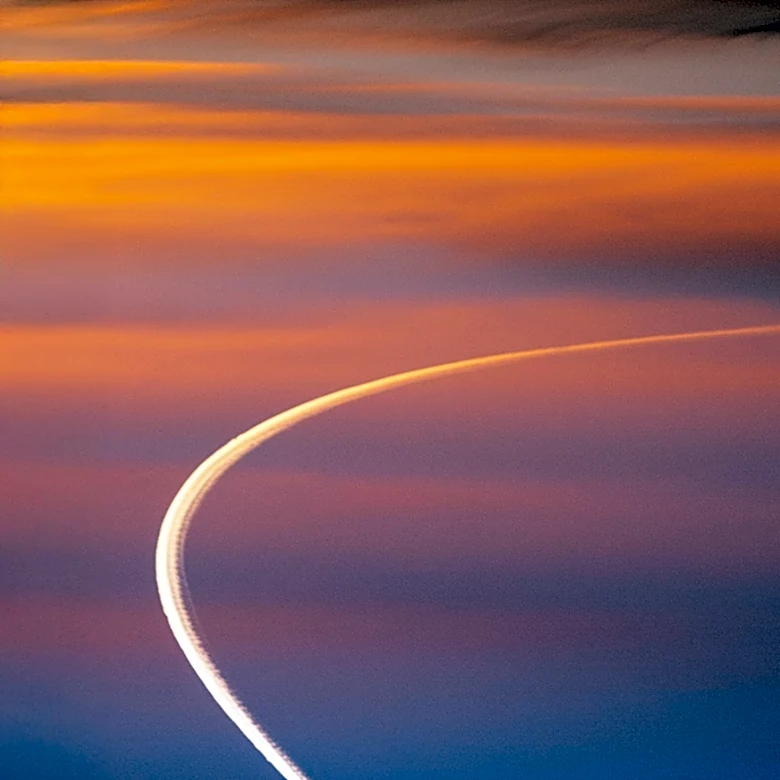 UK Air Navigation Service to Conduct Large-Scale Contrail Avoidance Trial Over North Atlantic