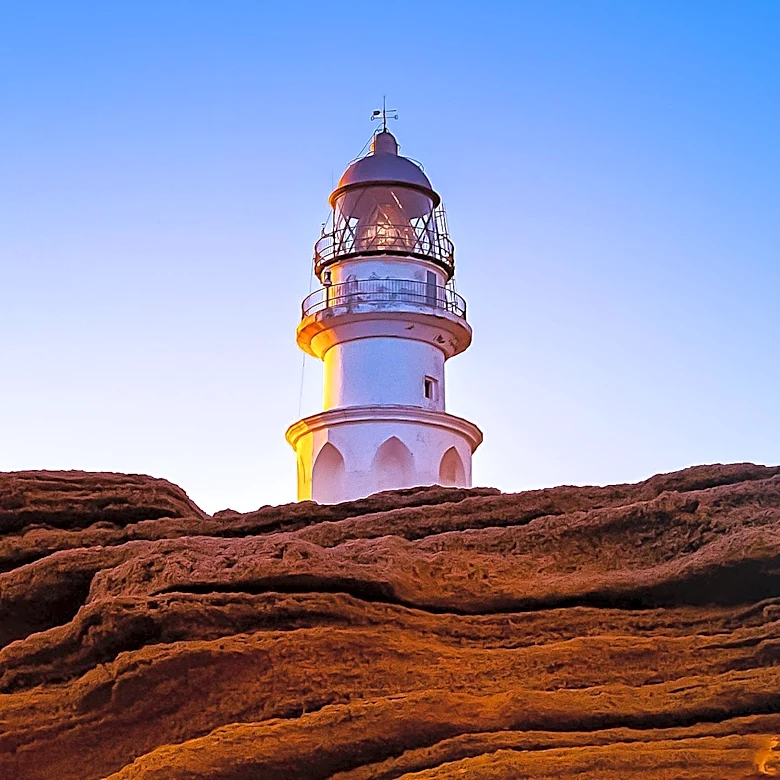 Ellingsen Island Gains Popularity Through Split Rock Lighthouse Photos