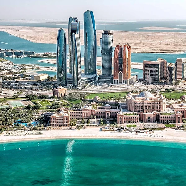 Gulf Oil Producers Develop Alternative Routes Amid Strait of Hormuz Tensions