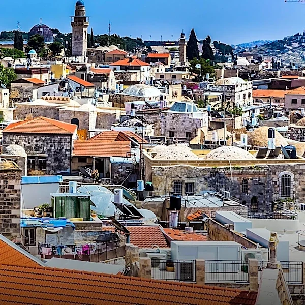 Debate Over Jewish Unity Amid Israeli Political Tensions
