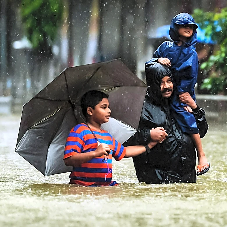Pakistan's Monsoon Rains Result in Over 100 Deaths, More Heavy Rain Forecasted