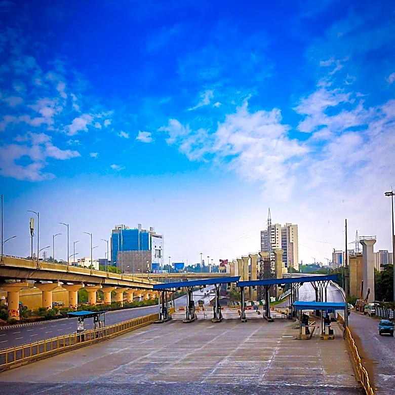 Early Opening of Parkway East Discussed on 'Talk the Talk'