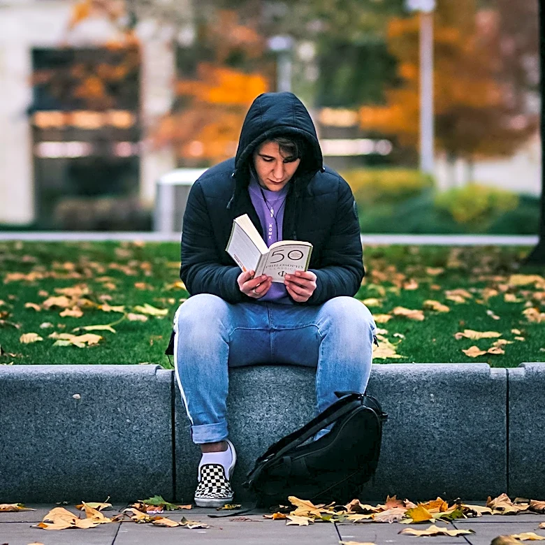 Senator Murray Reintroduces Bill to Support Homeless and Foster Youth in Higher Education