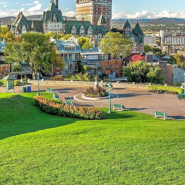 Canadian Tourism to U.S. Drops 25% in 2025 Amid Political Tensions