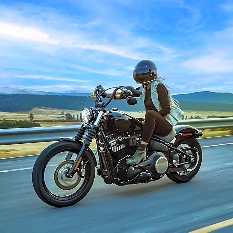 Motorcycle Rider Urges Caution Against Lane Splitting on I-5 Amid Construction