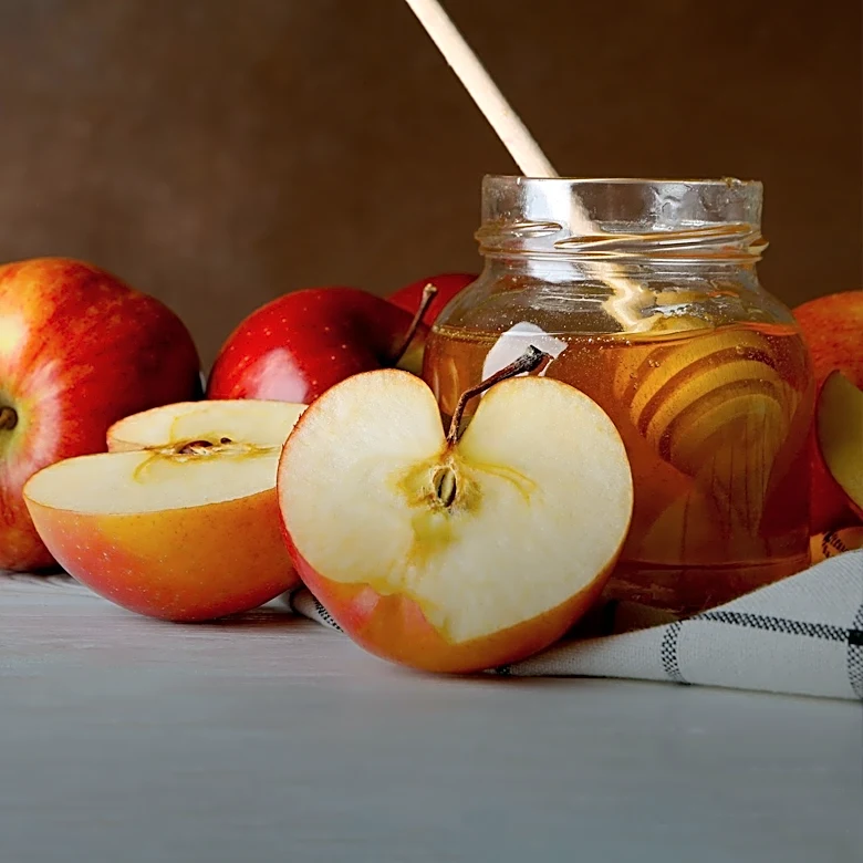 Jewish Authors Criticize Chicago Literary Festival Scheduled on Rosh Hashanah