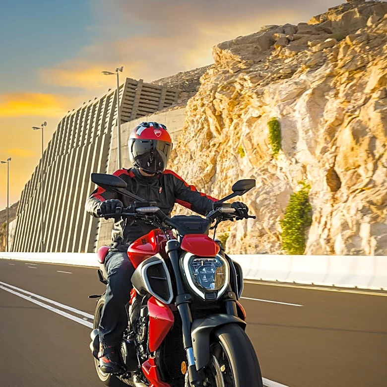 Motorcycle Rider Urges End to Lane Splitting Amid Revive I-5 Project