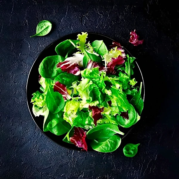 Nutrition Experts Address Cyclospora Outbreak Concerns in Salads
