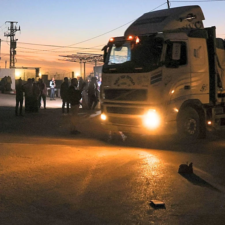 Jordan Dispatches 11th Aid Convoy to Lebanon Amid Ongoing Conflict