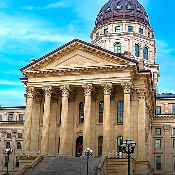 North Kansas City Makes Public Sleeping and Camping Ban Permanent