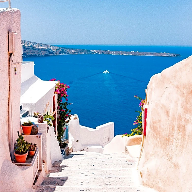 Santorini's Karavolades Stairs Closure Alters Cruise Operations