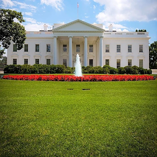 Noah Kahan Criticizes White House for Unauthorized Use of His Song