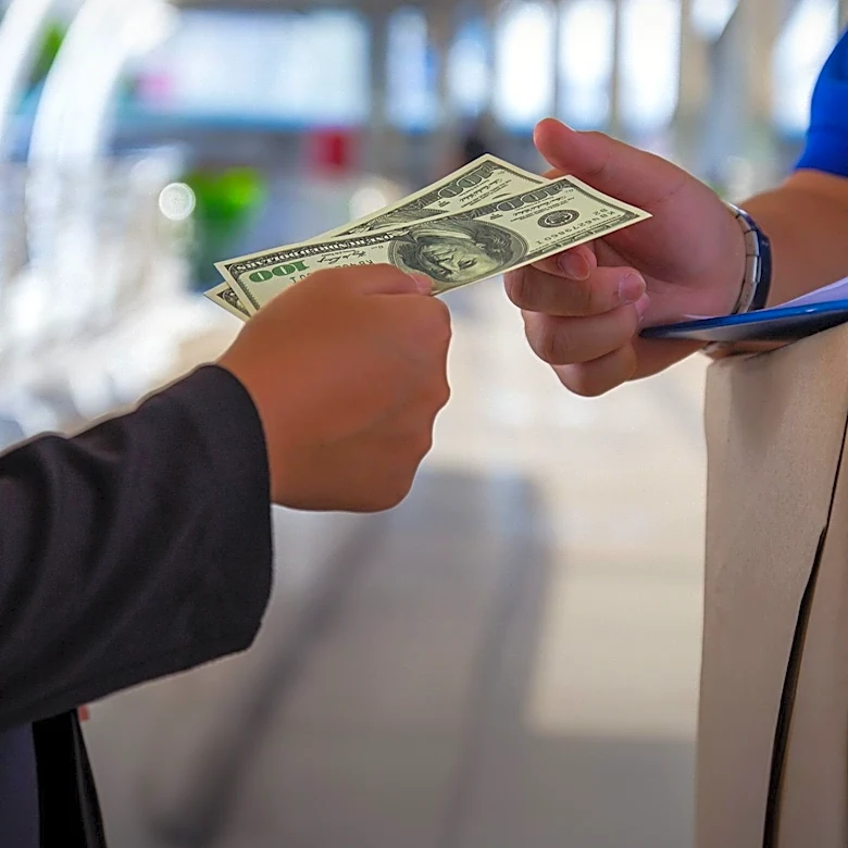 Gov. Hochul to Distribute Rebate Checks to New Yorkers Before Election