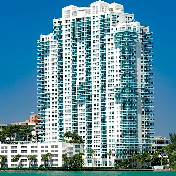 Fire in Edgewater High-Rise Displaces Resident and Pets
