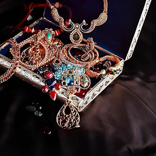 LA Influencer Arrested for Theft of Luxury Items in Indio
