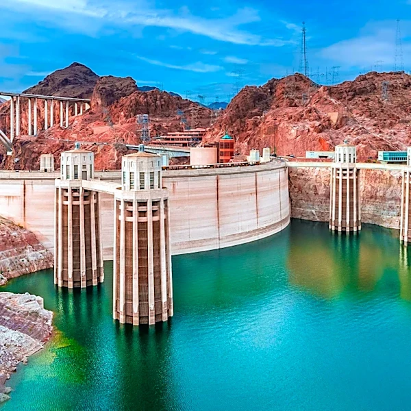 Hoover Dam Closure Continues Amid Equipment Evaluation, No Reopening Date Set