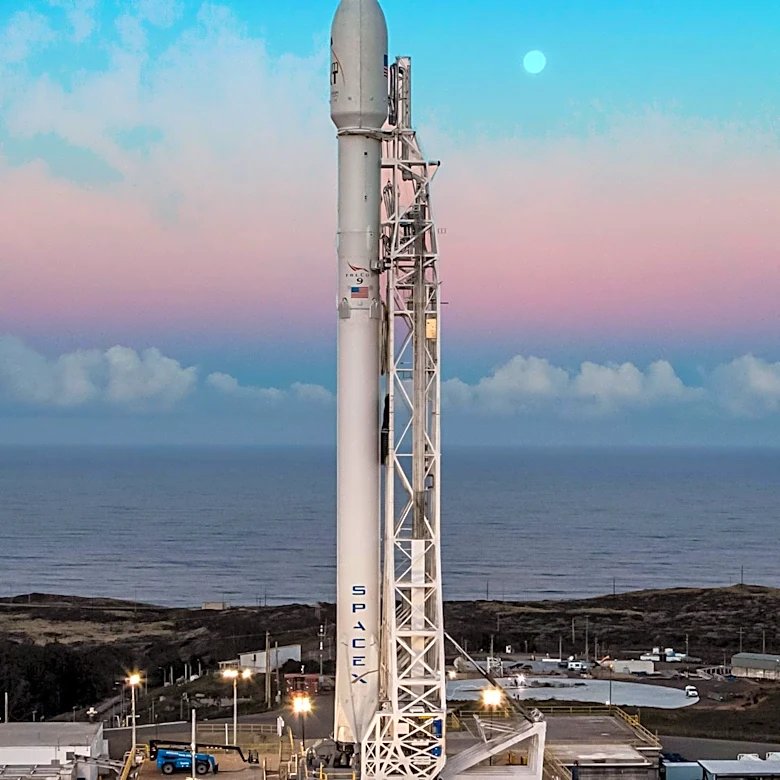 SpaceX Falcon 9 Rocket Set for Unplanned Moon Collision, Raising Space Junk Concerns