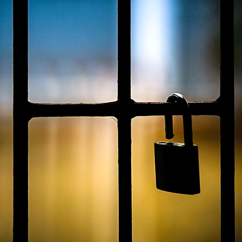 ICE Detainee Dies of Leukemia After Release, Sparking Scrutiny of Detention Conditions