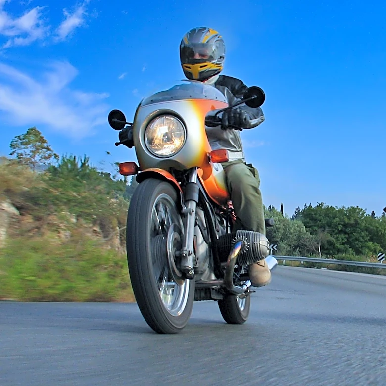 Indiana Motorcyclist Seriously Injured in Ozark County Crash