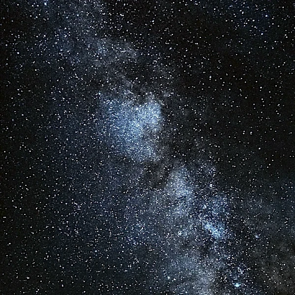 Discovering the Milky Way's Great Rift: A Guide for Stargazers