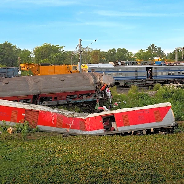 CSX Resumes Train Service Over Lake Greenwood After Derailment Cleanup