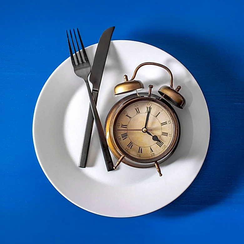 Study Suggests Time-Restricted Eating May Enhance Cognitive Health in Aging
