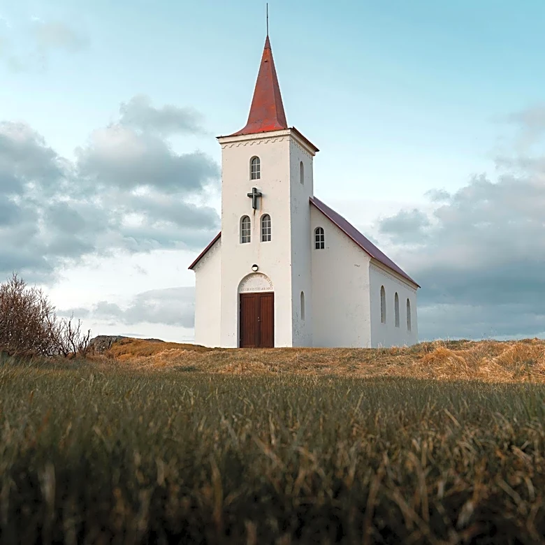Greencastle Presbyterian Church Seeks Full-Time Pastor to Lead Community Initiatives