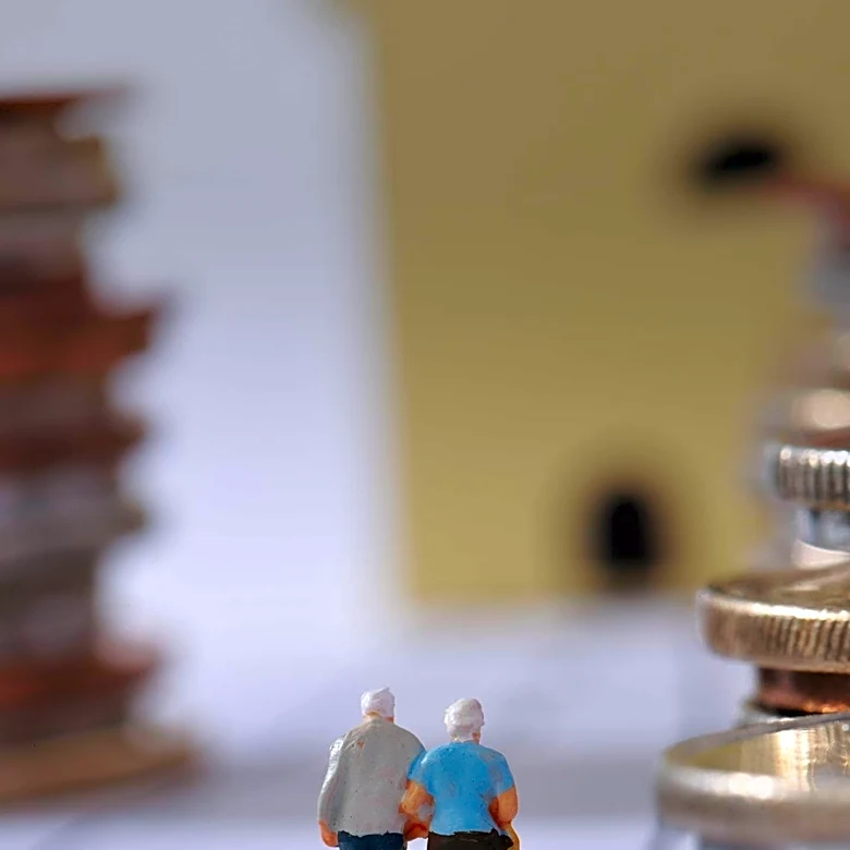 Retiree Plans to Manage Required Minimum Distributions to Avoid Financial Pitfalls