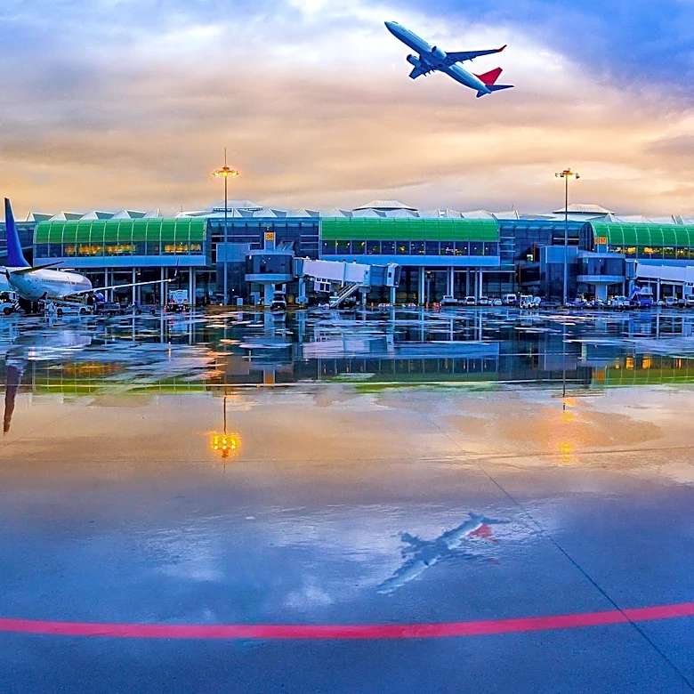 Dulles International Airport: A Controversial Yet Beloved Aviation Hub