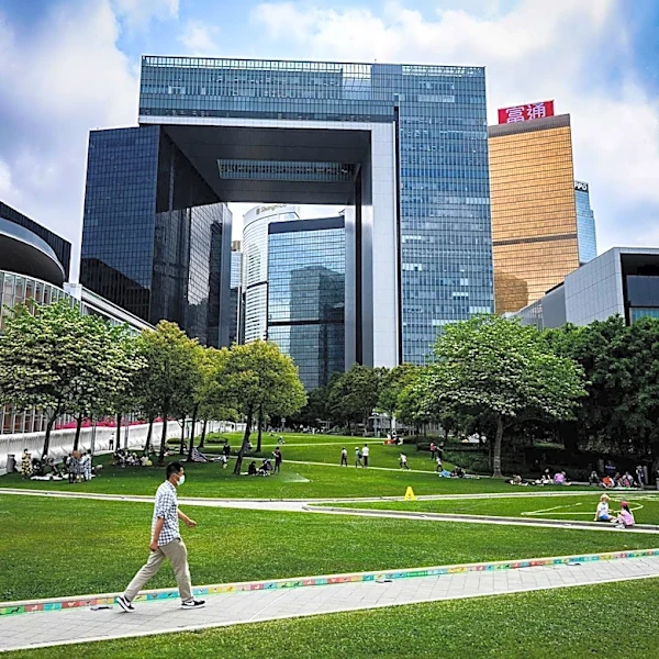 Shenzhen's New Museums Attract Hongkongers with Cultural Offerings
