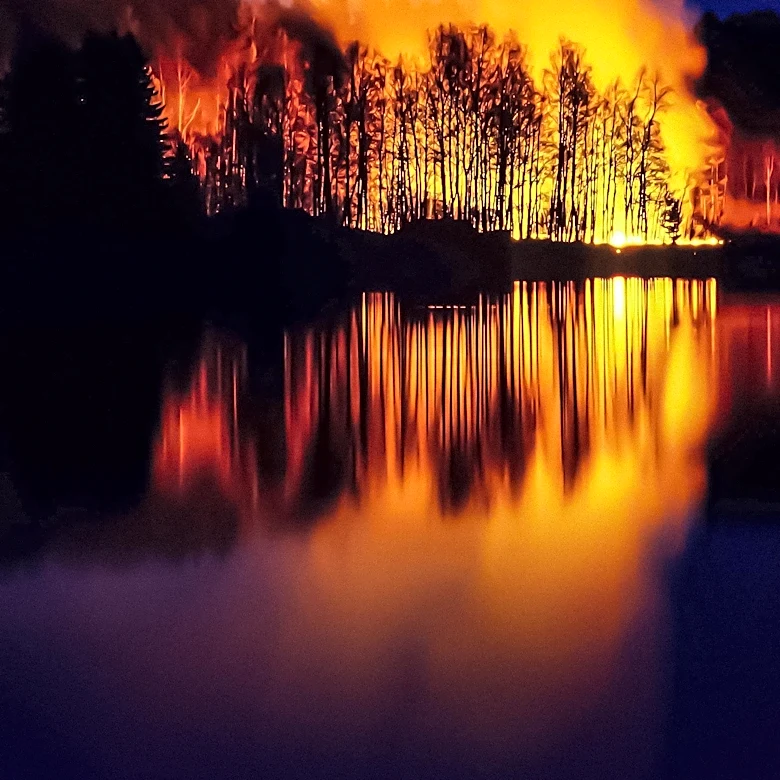 Spokane-Area Wildfires Force Thousands to Evacuate, Destroy More Than 600 Structures