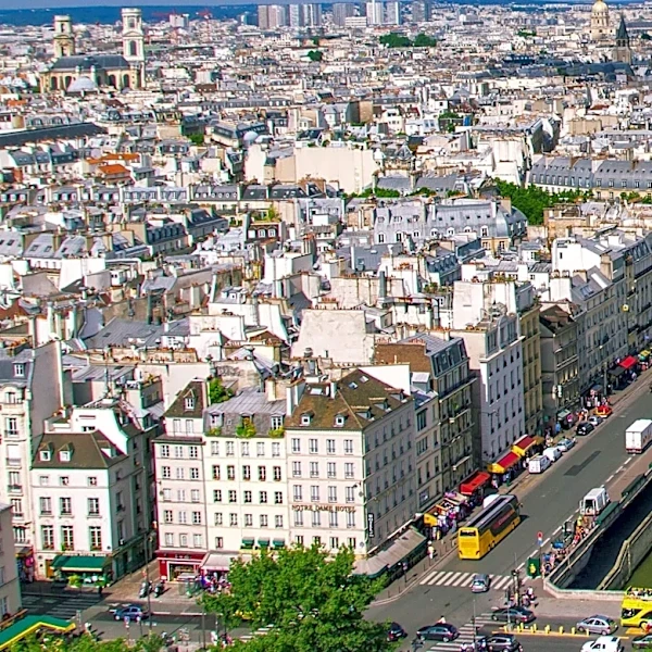 Paris' Transformation: The Role of Posters in Urban and Cultural Development