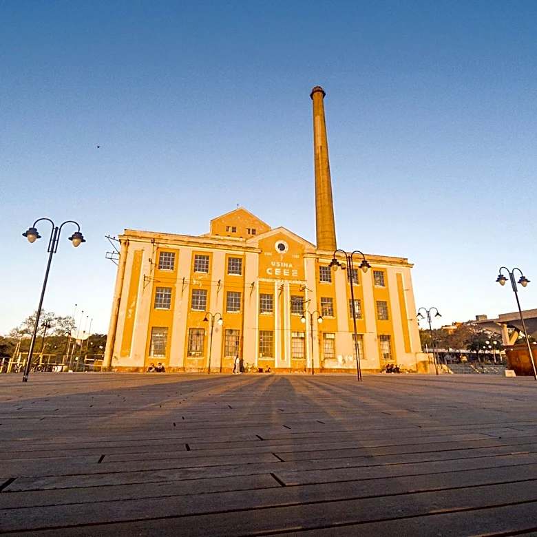 Fire Destroys Historic Centennial Mills in Portland, Raises Safety Concerns